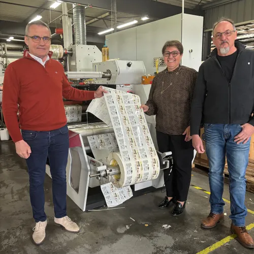 De gauche à droite : Mr. Guy Ménard, Mme. Marie-Annick FAZILLEAU, Mr. Laurent Fazilleau